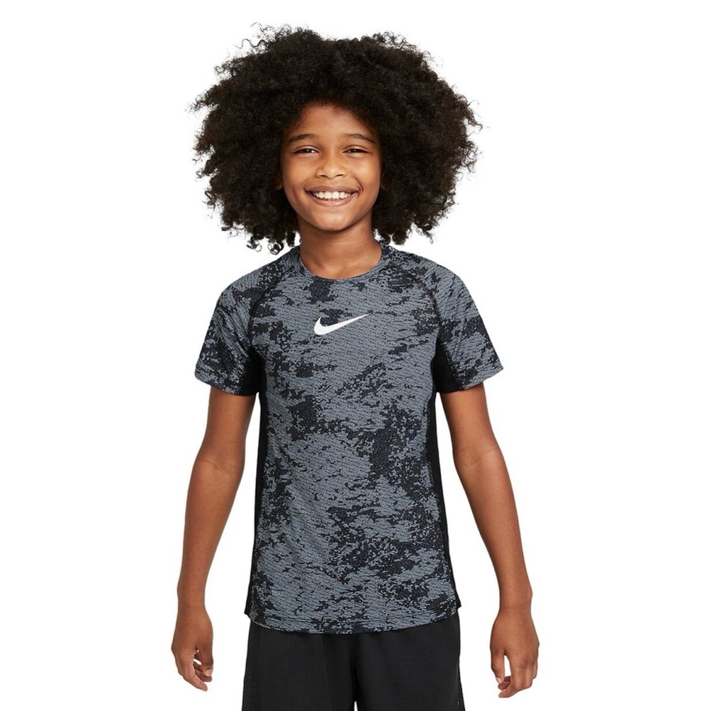 Nike Big Boys Pro Dri-FIT Stretch Performance T-Shirt black white digital camo M